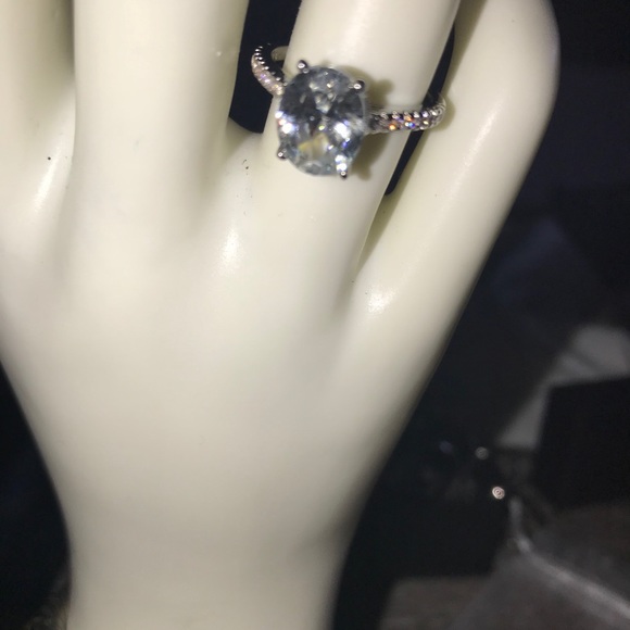 2.0 Ct. Oval cut - Picture 3 of 3